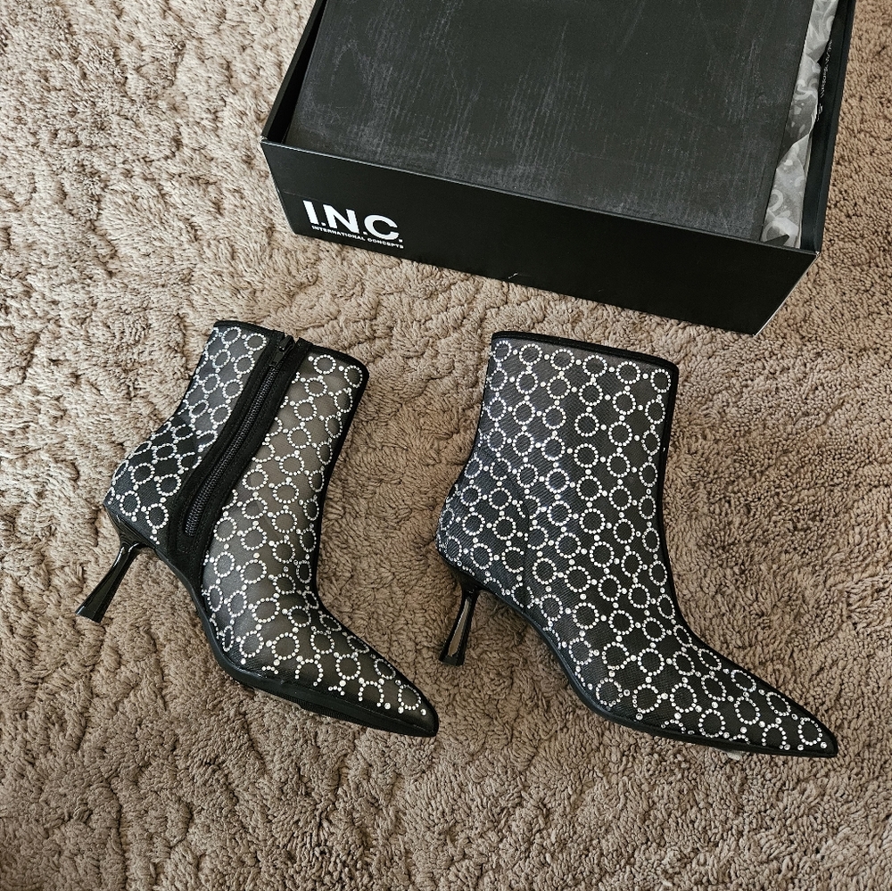 NWT ☆ INC/Macy's Ankle Boots, Size 6.5, Brand NEW!